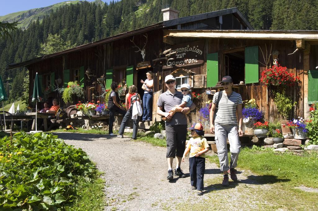 Gasthof Baren Hotel Holzgau Luaran gambar